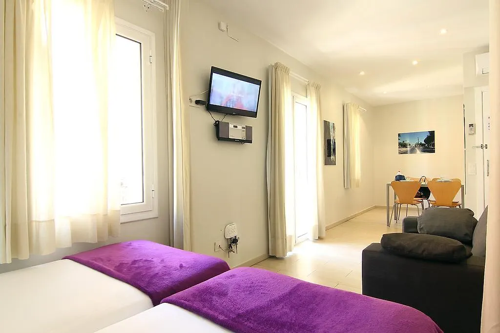 Classbedroom Barcelona Beach Apartments