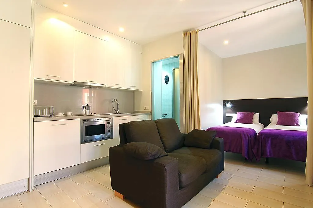 Classbedroom Barcelona Beach Apartments Spain
